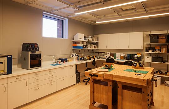 Makerspace in the Edward and Joyce Linde Music Building (Photo by Ken’ichi Suzuki)